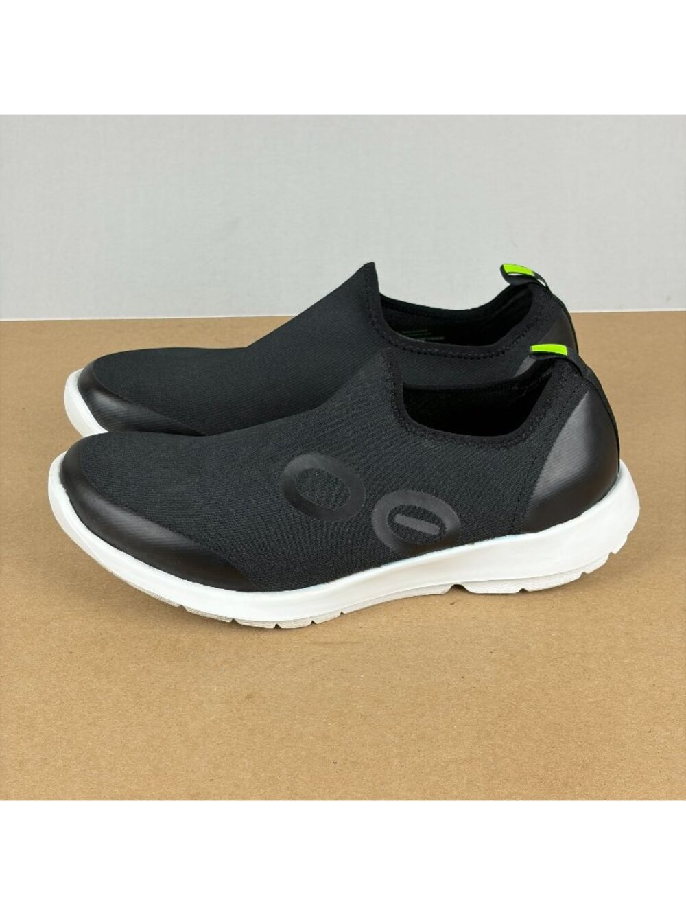 Oofos OOmg Sport Slip On Recovery Shoes Womens 9 Black White Comfort Casual